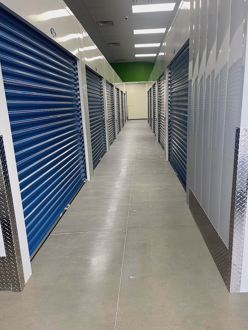 Clean, Well-Lit Storage with Climate-Control and 24/7 CCTV in Jefferson City, TN 37760